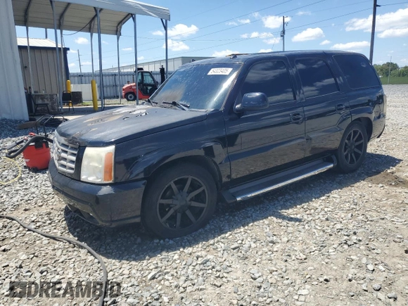 2005 Cadillac Escalade z VIN 1GYEK63N55R212898, wystawiony jako Copart lot #54323405 z przebiegiem Nie podano mil oraz Szkoda całkowita • Salvage title. Historia ofert i sprzedaży dostępna na DreamBid. Obrazek 1.