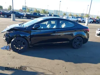 2016 Hyundai Elantra SE z VIN 5NPDH4AE0GH687456, wystawiony jako IAAI lot #41631381 z przebiegiem 122 318 mil mil oraz . Historia ofert i sprzedaży dostępna na DreamBid. Obrazek 14.