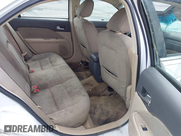 2010 Ford Fusion SE z VIN 3FAHP0HA4AR166105, wystawiony jako IAAI lot #42267814 z przebiegiem 322 392 mil mil oraz . Historia ofert i sprzedaży dostępna na DreamBid. Obrazek 8.
