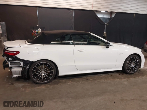 2019 Mercedes-Benz E 53 AMG with VIN WDD1K6BBXKF098282, listed as a IAAI auction lot 41482524 with 29,505 mi miles and . Bid and sale history available at DreamBid. Image 13.
