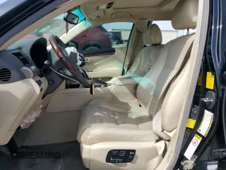 2014 Lexus LS 460 z VIN JTHBL5EF0E5131013, wystawiony jako Copart lot #56685775 z przebiegiem 217 666 mil mil oraz Szkoda całkowita • Salvage title. Historia ofert i sprzedaży dostępna na DreamBid. Obrazek 7.