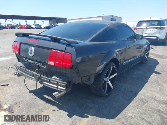 2007 Ford Mustang GT Deluxe with VIN 1ZVFT82H575237242, listed as a IAAI auction lot 42011930 with 223,858 mi miles. Bid and sale history available at carsss.com. Image 4.