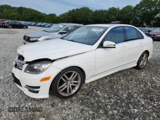 2013 Mercedes-Benz C 300 Sport with VIN WDDGF8AB0DR295586, listed as a Copart auction lot 61838225 with 138,566 mi miles and Clean title. Bid and sale history available at DreamBid. Image 1.