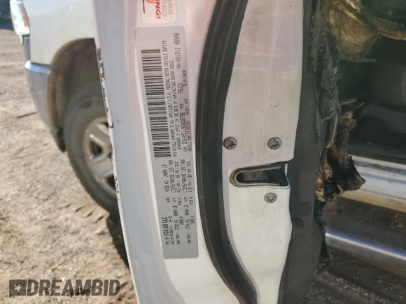 2019 Ram 2500 Tradesman z VIN 3C6UR5CL2KG656796, wystawiony jako Copart lot #75600323 z przebiegiem Nie podano mil oraz Szkoda całkowita • Salvage title. Historia ofert i sprzedaży dostępna na DreamBid. Obrazek 12.