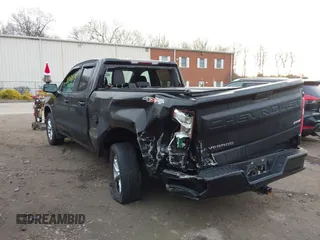 2019 Chevrolet Silverado 1500 RST with VIN 1GCRYEED5KZ239308, listed as a IAAI auction lot 41024575 with 50,618 mi miles and . Bid and sale history available at DreamBid. Image 6.