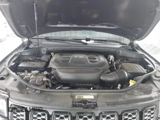2017 Jeep Grand Cherokee Altitude с VIN 1C4RJFAG7HC700367, выставлен на аукционе IAAI как лот 42187595 с пробегом 105 880 миль миль и . История ставок и продаж доступна на DreamBid. Изображение 10.