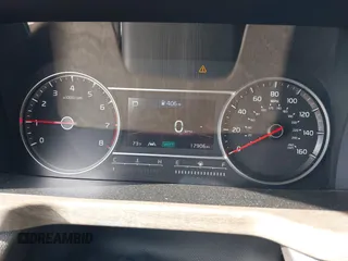 2023 Kia Sorento EX z VIN 5XYRH4LF9PG229689, wystawiony jako IAAI lot #41893442 z przebiegiem 17 906 mil mil oraz . Historia ofert i sprzedaży dostępna na DreamBid. Obrazek 7.