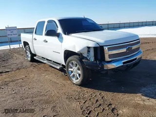 2010 Chevrolet Silverado 1500 LT with VIN 3GCRCSE04AG223612, listed as a IAAI auction lot 41334566 with 227,635 mi miles. Bid and sale history available at carsss.com. Image 1.