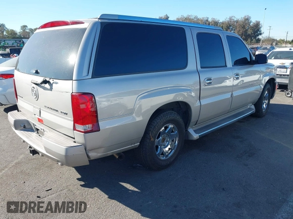 2005 Cadillac Escalade ESV z VIN 3GYFK66N75G215284, wystawiony jako IAAI lot #41320914 z przebiegiem Nie podano mil oraz . Historia ofert i sprzedaży dostępna na DreamBid. Obrazek 4.