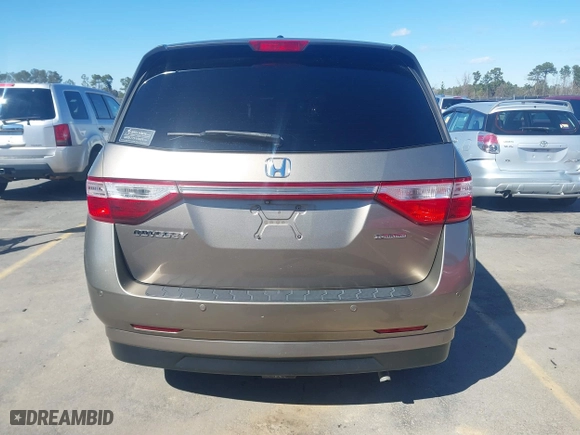 2013 Honda Odyssey Touring with VIN 5FNRL5H96DB066008, listed as a IAAI auction lot 41734055 with 120,292 mi miles. Bid and sale history available at carsss.com. Image 16.