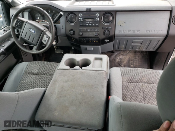 2015 Ford F-250 XLT with VIN 1FT7X2B65FEB71328, listed as a Copart auction lot 51834695 with 181,224 mi miles and Salvage title. Bid and sale history available at DreamBid. Image 8.