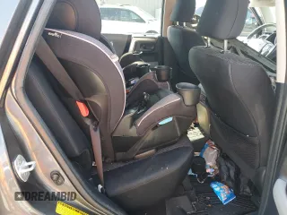 2013 Toyota 4Runner SR5 z VIN JTEZU5JR1D5062064, wystawiony jako Copart lot #57326195 z przebiegiem 176 073 mil mil oraz Szkoda całkowita • Salvage title. Historia ofert i sprzedaży dostępna na DreamBid. Obrazek 11.
