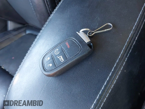 2019 Jeep Cherokee Altitude with VIN 1C4PJMLN0KD213357, listed as a IAAI auction lot 41320886 with 136,506 mi miles. Bid and sale history available at carsss.com. Image 11.