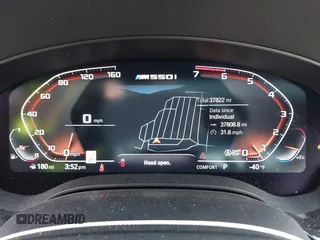 2021 BMW 5 Series M550i xDrive z VIN WBA13BK09MCF05866, wystawiony jako IAAI lot #41574859 z przebiegiem 37 822 mil mil oraz . Historia ofert i sprzedaży dostępna na DreamBid. Obrazek 7.