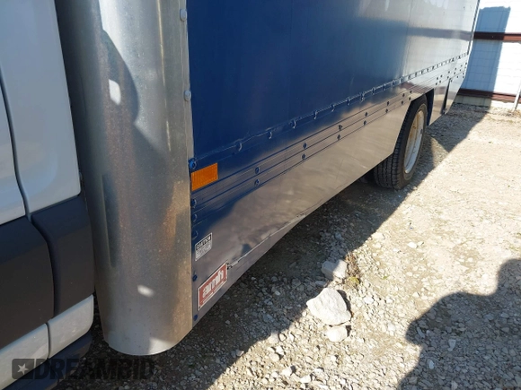 2015 Ford Transit with VIN 1FDBF8ZM7FKB32242, listed as a IAAI auction lot 42162832 with 170,269 mi miles and . Bid and sale history available at DreamBid. Image 6.