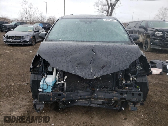 2018 Toyota Sienna LE Auto Access Seat with VIN 5TDKZ3DC4JS948792, listed as a Copart auction lot 52949475 with Not Provided miles and Salvage Title. Bid and sale history available at carsss.com. Image 5.