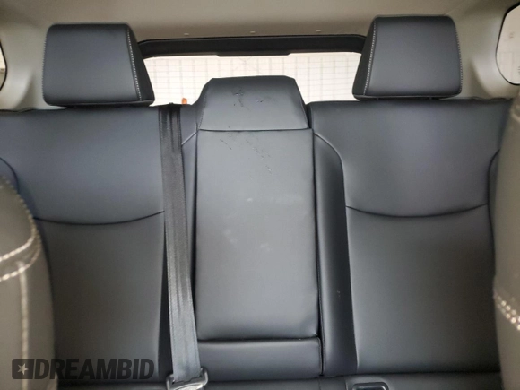 2022 Toyota Corolla Cross XLE z VIN 7MUDAABG3NV013642, wystawiony jako Copart lot #55118555 z przebiegiem 22 575 mil mil oraz Szkoda całkowita • Salvage title. Historia ofert i sprzedaży dostępna na DreamBid. Obrazek 10.