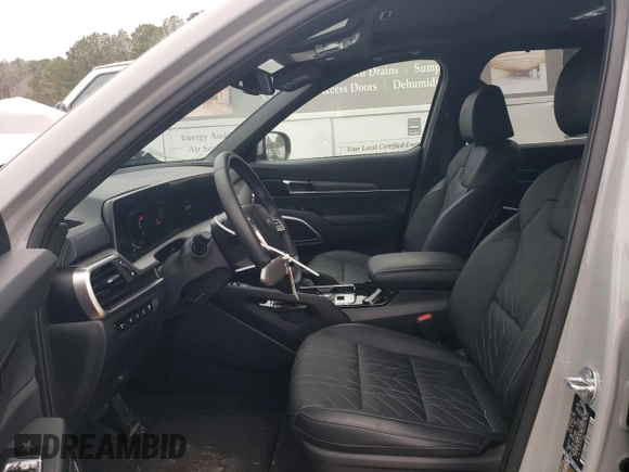 2024 Kia Telluride EX X-Line z VIN 5XYP3DGC0RG557043, wystawiony jako Copart lot #48745215 z przebiegiem 8 768 mil mil oraz Szkoda całkowita • Salvage title. Historia ofert i sprzedaży dostępna na DreamBid. Obrazek 7.