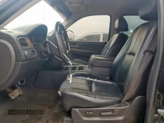 2007 Chevrolet Avalanche 2LT with VIN 3GNEC12J87G213560, listed as a Copart auction lot 61036875 with 203,198 mi miles and Salvage title. Bid and sale history available at DreamBid. Image 7.