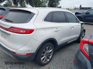 2019 Lincoln MKC Select with VIN 5LMCJ2C9XKUL17367, listed as a IAAI auction lot 42735895 with 57,624 mi miles and . Bid and sale history available at DreamBid. Image 4.