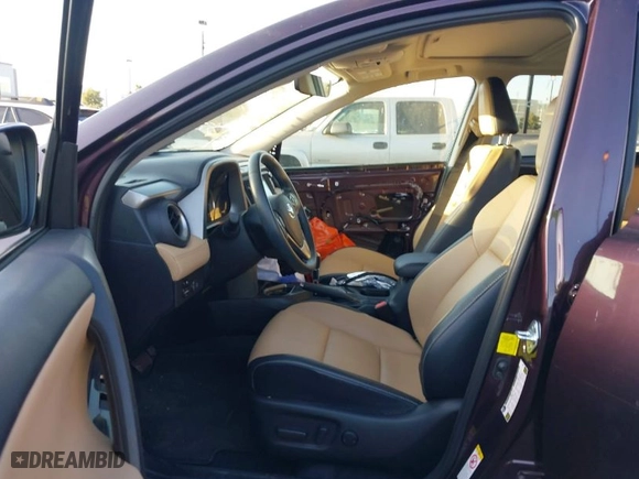 2017 Toyota RAV4 Limited with VIN 2T3YFREV0HW332280, listed as a IAAI auction lot 41975756 with 18,042 mi miles. Bid and sale history available at carsss.com. Image 5.