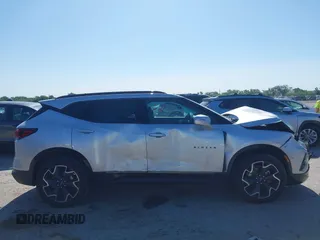 2019 Chevrolet Blazer RS с VIN 3GNKBERS4KS678029, выставлен на аукционе IAAI как лот 42309000 с пробегом 63 763 миль миль и . История ставок и продаж доступна на DreamBid. Изображение 13.