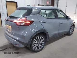 2024 Nissan Kicks SV with VIN 3N1CP5CV0RL478872, listed as a IAAI auction lot 41263976 with 20,883 mi miles. Bid and sale history available at carsss.com. Image 4.