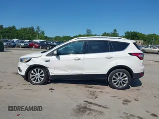2018 Ford Escape Titanium с VIN 1FMCU9J96JUD11473, выставлен на аукционе IAAI как лот 42402996 с пробегом 110 388 миль миль и . История ставок и продаж доступна на DreamBid. Изображение 14.
