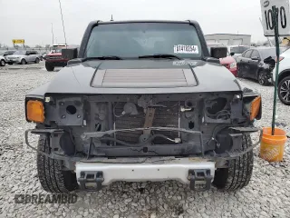 2008 Hummer H3 SUV with VIN 5GTEN13E188114275, listed as a Copart auction lot 81418254 with 196,190 mi miles and Salvage Title. Bid and sale history available at DreamBid. Image 5.