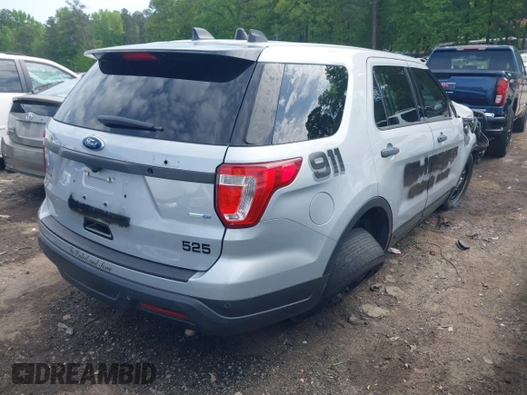 2018 Ford Police Interceptor Utility z VIN 1FM5K8ARXJGB59236, wystawiony jako IAAI lot #42076697 z przebiegiem Nie podano mil oraz . Historia ofert i sprzedaży dostępna na DreamBid. Obrazek 4.