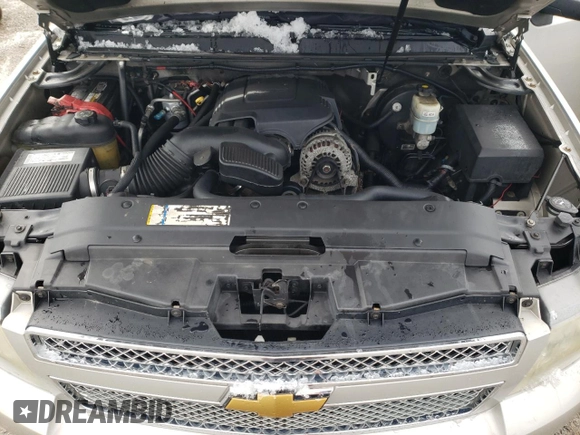 2008 Chevrolet Suburban LTZ with VIN 3GNFK16388G114290, listed as a Copart auction lot 44265795 with 236,666 mi miles and Clean Title. Bid and sale history available at carsss.com. Image 12.