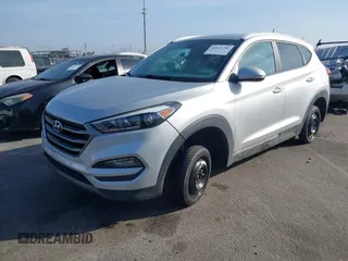 2016 Hyundai Tucson Sport with VIN KM8J33A20GU165154, listed as a IAAI auction lot 41611785 with Not Provided miles. Bid and sale history available at carsss.com. Image 16.