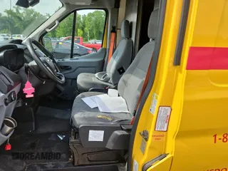 2019 Ford Transit z VIN 1FTYR3XM7KKA24824, wystawiony jako IAAI lot #42500762 z przebiegiem 75 307 mil mil oraz . Historia ofert i sprzedaży dostępna na DreamBid. Obrazek 41.