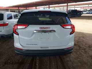 2024 GMC Terrain SLE z VIN 3GKALMEG5RL376674, wystawiony jako IAAI lot #42648347 z przebiegiem 27 344 mil mil oraz . Historia ofert i sprzedaży dostępna na DreamBid. Obrazek 16.