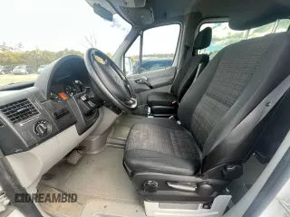 2016 Mercedes-Benz Sprinter with VIN WD4PE7DD2GP225209, listed as a Copart auction lot 48511005 with 164,719 mi miles and Clean Title. Bid and sale history available at DreamBid. Image 7.