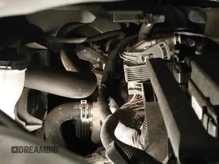 2016 Chevrolet Suburban LS z VIN 1GNSKGKC7GR469795, wystawiony jako IAAI lot #41628278 z przebiegiem 47 919 mil mil oraz . Historia ofert i sprzedaży dostępna na DreamBid. Obrazek 19.