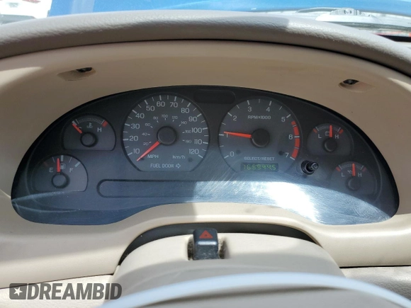 2001 Ford Mustang Deluxe with VIN 1FAFP44401F209673, listed as a Copart auction lot 52239035 with 165,944 mi miles and Salvage Title. Bid and sale history available at carsss.com. Image 9.