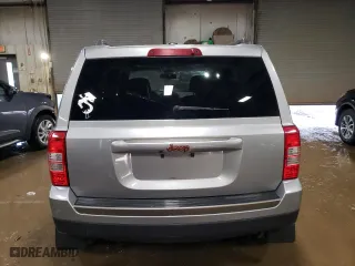 2016 Jeep Patriot Sport with VIN 1C4NJPBB3GD711088, listed as a Copart auction lot 49688745 with 100,461 mi miles and Salvage Title. Bid and sale history available at carsss.com. Image 6.