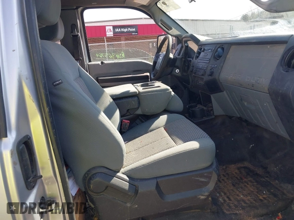 2013 Ford F-250 XL with VIN 1FT7X2BT9DEA15280, listed as a IAAI auction lot 41877278 with 239,362 mi miles and . Bid and sale history available at DreamBid. Image 5.