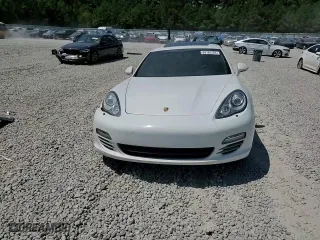 2013 Porsche Panamera with VIN WP0AA2A74DL014271, listed as a Copart auction lot 69182284 with 0 mi miles and Salvage Title. Bid and sale history available at carsss.com. Image 11.