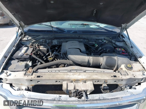 2002 Ford F-150 XL with VIN 1FTRF17W72NA67786, listed as a IAAI auction lot 41869585 with 180,262 mi miles. Bid and sale history available at carsss.com. Image 10.