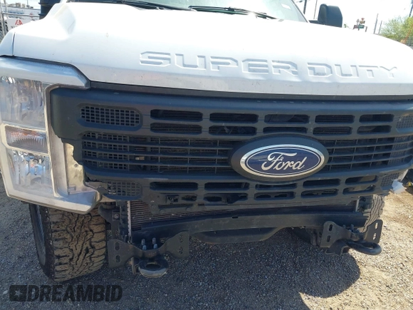 2023 Ford F-250 XL with VIN 1FT7W2BT2PEC30233, listed as a IAAI auction lot 41937400 with 162,574 mi miles and . Bid and sale history available at DreamBid. Image 18.