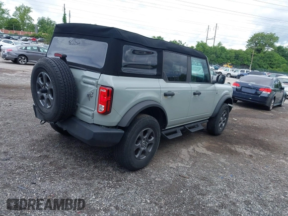 2023 Ford Bronco with VIN 1FMEE5BP2PLB15668, listed as a IAAI auction lot 42342195 with 46,060 mi miles and . Bid and sale history available at DreamBid. Image 4.