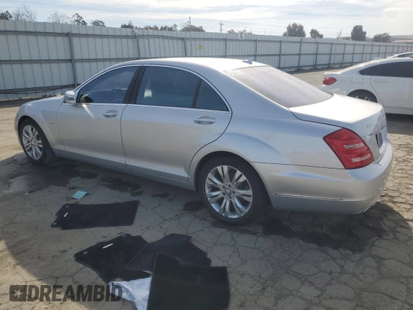 2010 Mercedes-Benz S 400 with VIN WDDNG9FBXAA318000, listed as a Copart auction lot 50596055 with 81,826 mi miles and Clean Title. Bid and sale history available at DreamBid. Image 2.