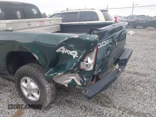 2000 Dodge Dakota SLT with VIN 1B7GG22X3YS508480, listed as a IAAI auction lot 41900645 with 105,652 mi miles and . Bid and sale history available at carsss.com. Image 6.
