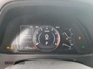 2020 Lexus UX with VIN JTHP3JBH8L2030935, listed as a Copart auction lot 60865774 with 25,743 mi miles and Salvage Title. Bid and sale history available at carsss.com. Image 9.