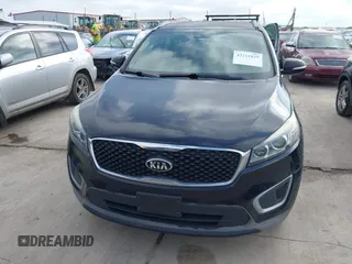 2017 Kia Sorento LX with VIN 5XYPGDA3XHG293213, listed as a IAAI auction lot 42211829 with 117,357 mi miles and . Bid and sale history available at DreamBid. Image 12.