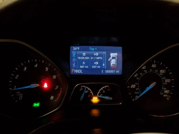2014 Ford Focus SE with VIN 1FADP3F2XEL340307, listed as a Copart auction lot 88895945 with 88,991 mi miles and Clean Title. Bid and sale history available at carsss.com. Image 9.