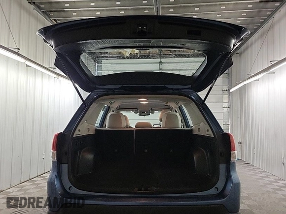2019 Subaru Forester with VIN JF2SKAAC9KH524545, listed as a IAAI auction lot 42013623 with 107,891 mi miles. Bid and sale history available at carsss.com. Image 1.