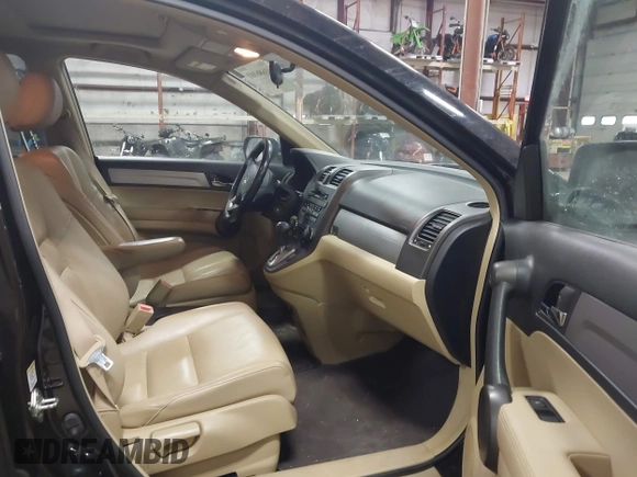2011 Honda CR-V EX-L with VIN JHLRE4H75BC017947, listed as a IAAI auction lot 41686101 with 199,528 mi miles. Bid and sale history available at carsss.com. Image 5.